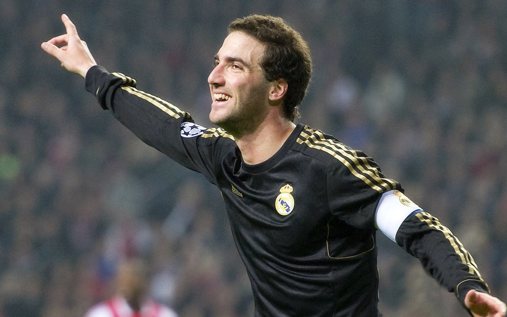 _勇士三分长枪不断，稳扎稳打_，三分勇士是什么意思